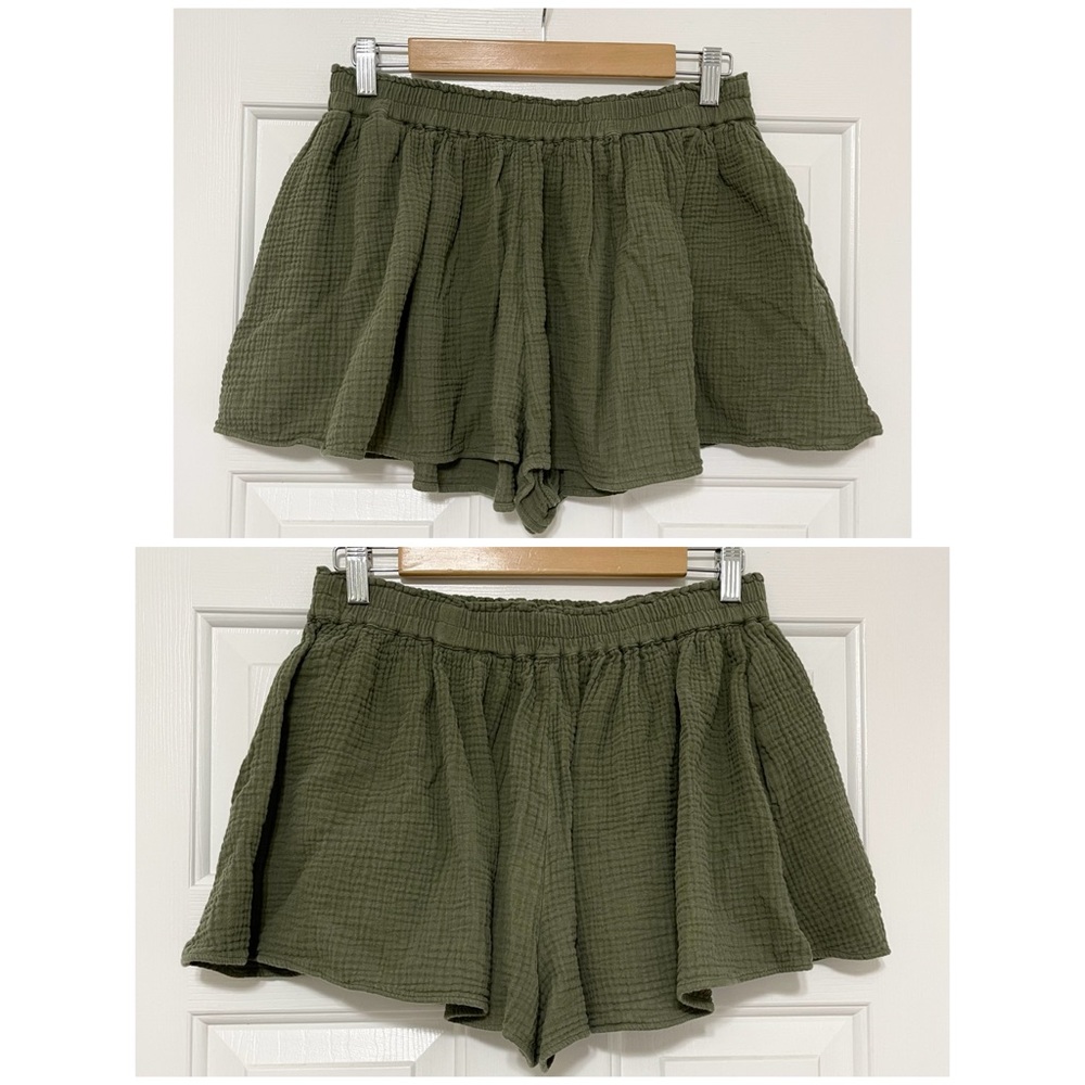 Calligraphie Olive Green gauze, 100% cotton elastic waist Women's Shorts size S